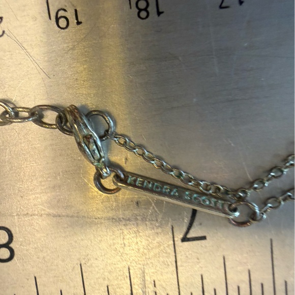 Retired Kendra Scott Ever Necklace 14K Gold Plated Rose Quartz w/ Dustbag - Picture 6 of 12